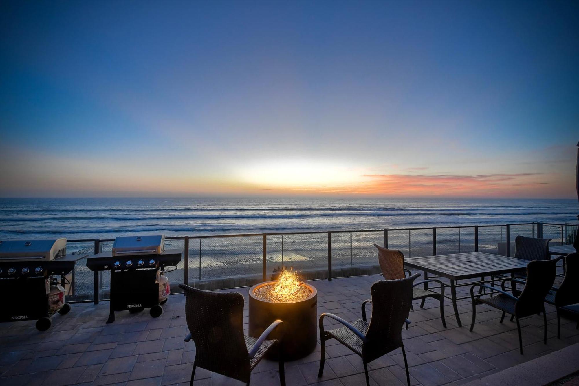 칼스배드 Oceanfront Getaway Ocean Views Fire Pit Bbq Beach Access 아파트 외부 사진